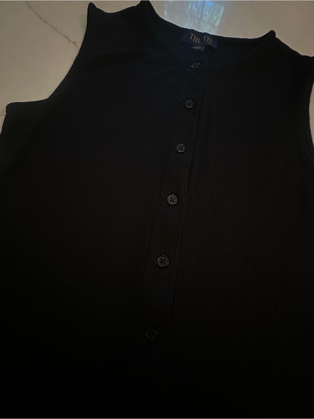 Truth Black Ribbed Button-Front Tank - Picture 4 of 4
